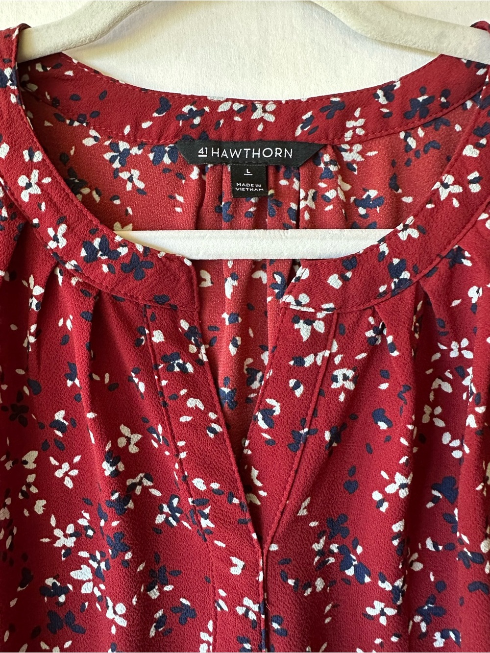 41 Hawthorn Burgundy Floral Split-Neck Cap-Sleeve Blouse Size L - Picture 2 of 7